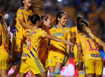 Tigres le arranca el invicto a Rayadas y continúan con el propio