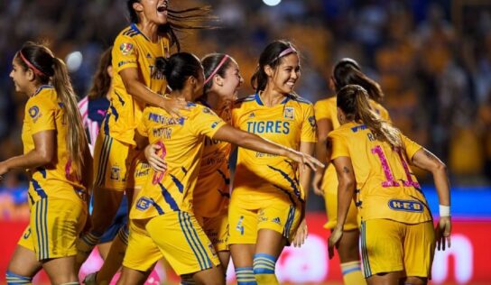 Tigres le arranca el invicto a Rayadas y continúan con el propio