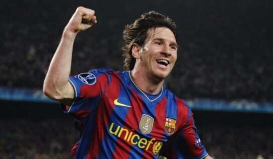 Messi y su debut con Barcelona hace 17 años tras firma en servilleta