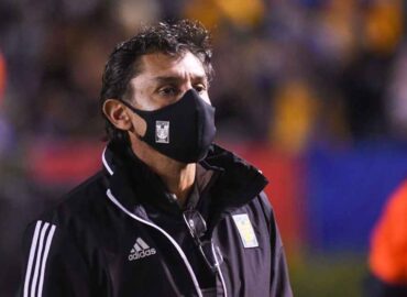 La IFFHS destaca a Roberto Medina como el mejor entrenador de la Concacaf a nivel femenil