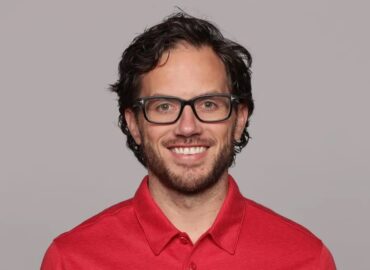 Mike McDaniel es el nuevo entrenador de los Dolphins de Miami