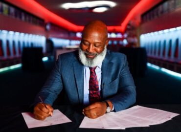 Texanos de Houston nombra a Lovie Smith como su nuevo head coach