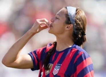 Anuncia Federación de EU que pagará por igual a hombres y mujeres