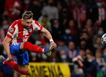 Héctor Herrera brilla en el empate ante el Manchester United