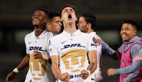 Pumas golean al Saprissa y avanzan a los cuartos de final