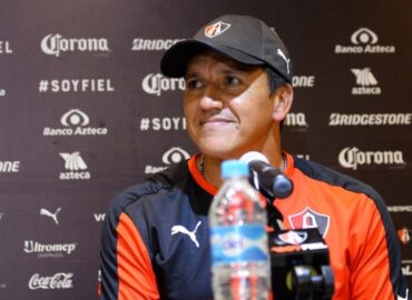 Hugo Castillo ya tuvo una aventura como DT interino, no le fue nada bien