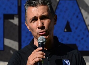 Adolfo Ríos se despidió de jugadores y cuerpo técnico del Querétaro