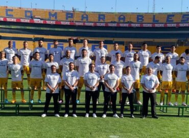 Se toma Tigres foto con mensaje contra la violencia