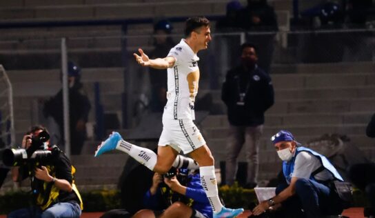 Pumas aventaja a Cruz Azul en la ida de la semifinal de la Concachampions
