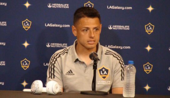 “Cuando se dé el pitazo, Vela para mí es un desconocido”: Chicharito